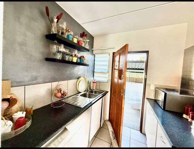 2 BEDROOM APARTMENT RENTED IN CRESTA